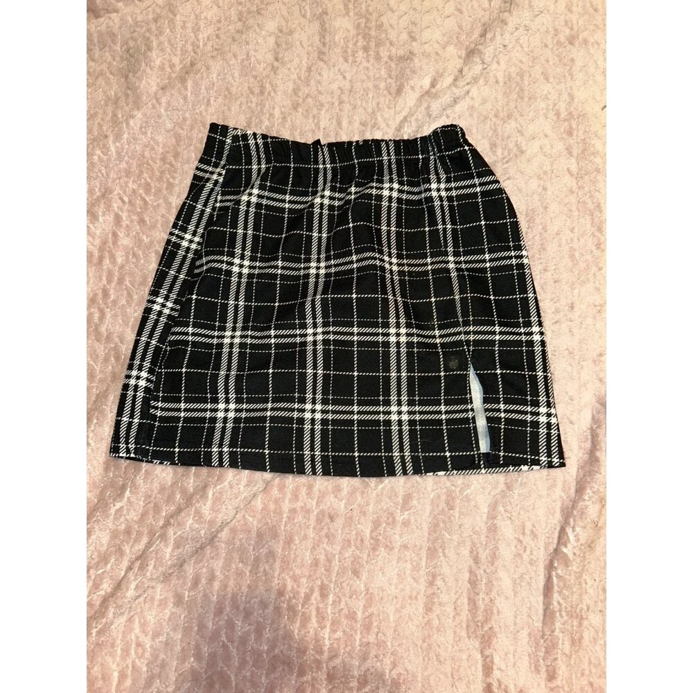 plaid skirt